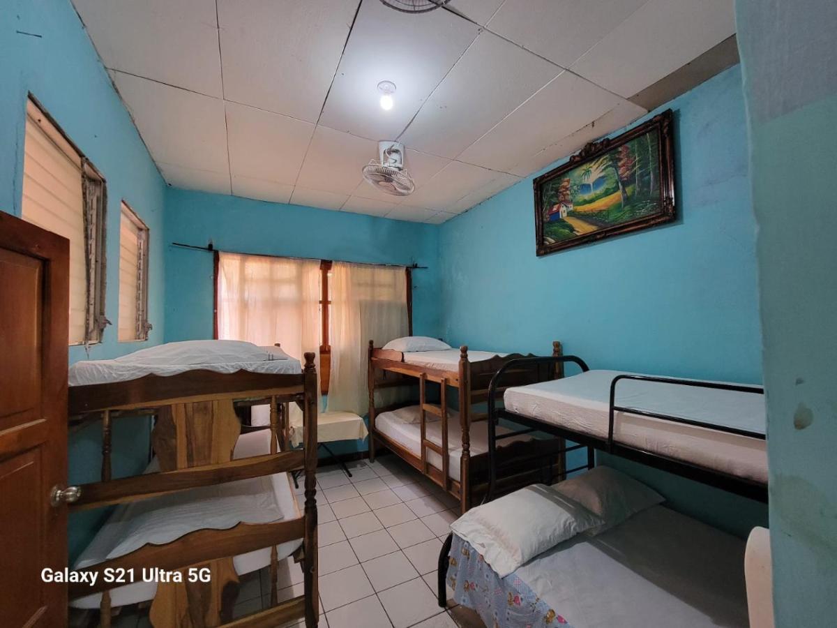 סן חואן דל סור Hostel Rossy מראה חיצוני תמונה