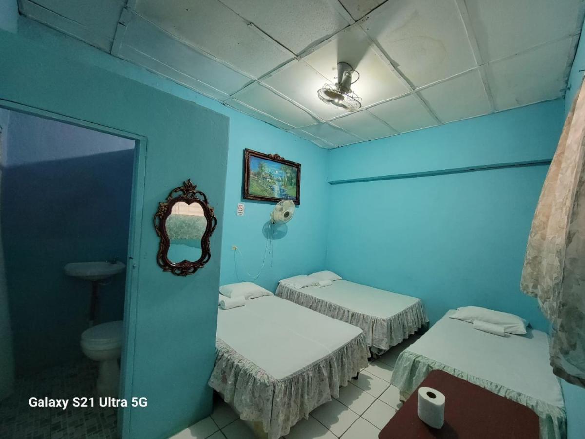 סן חואן דל סור Hostel Rossy מראה חיצוני תמונה