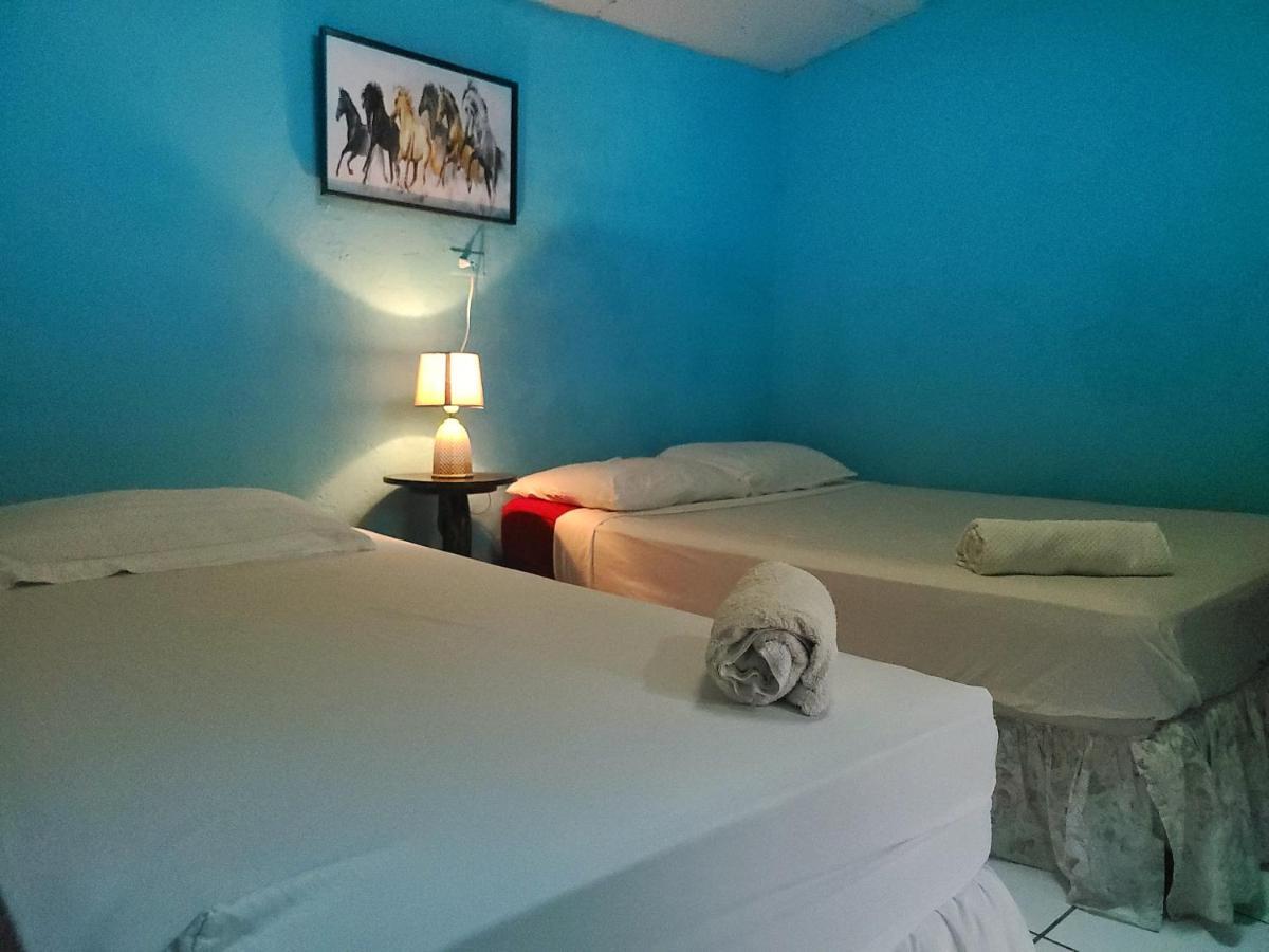 סן חואן דל סור Hostel Rossy מראה חיצוני תמונה